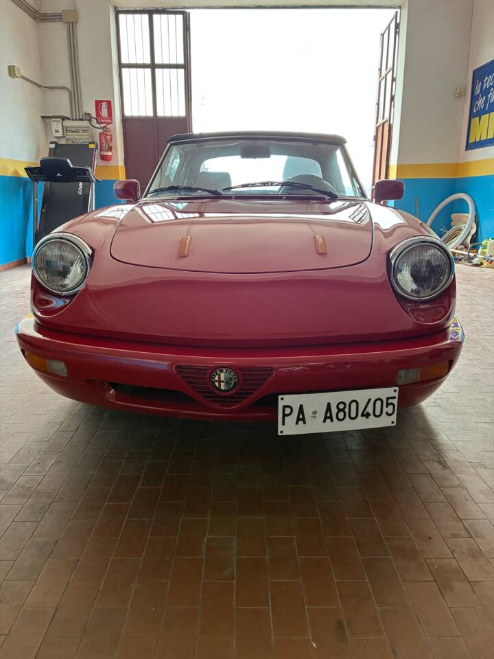 Image 1/23 of Alfa Romeo 1.6 Spider (1991)