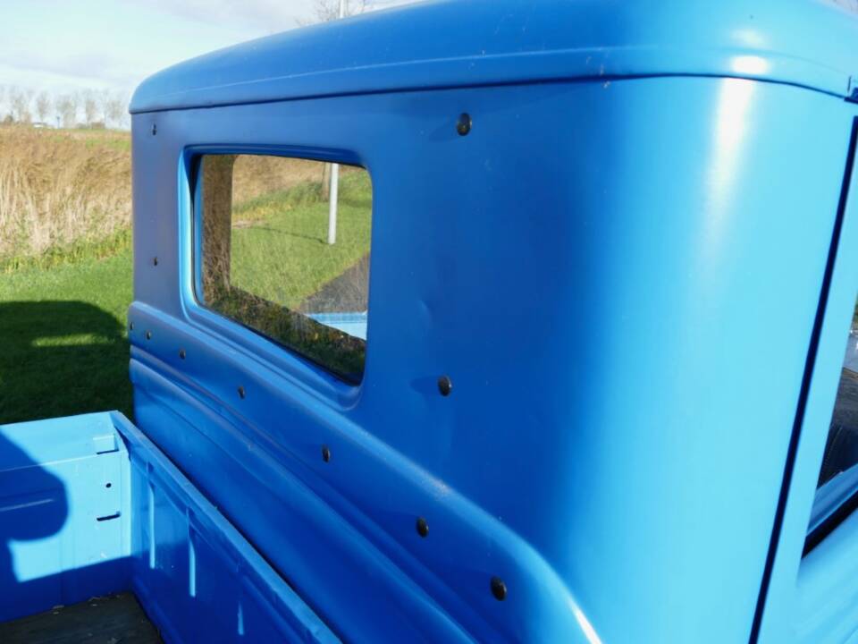 Bild 11/15 von Ford V8 Model 46 Pick Up (1933)
