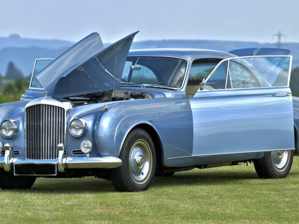 Immagine 27/50 di Bentley S 1 Continental (1958)