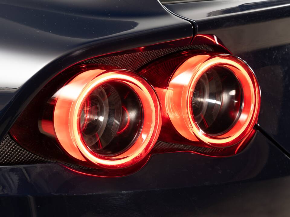 Bild 30/38 von Ferrari GTC4Lusso (2017)