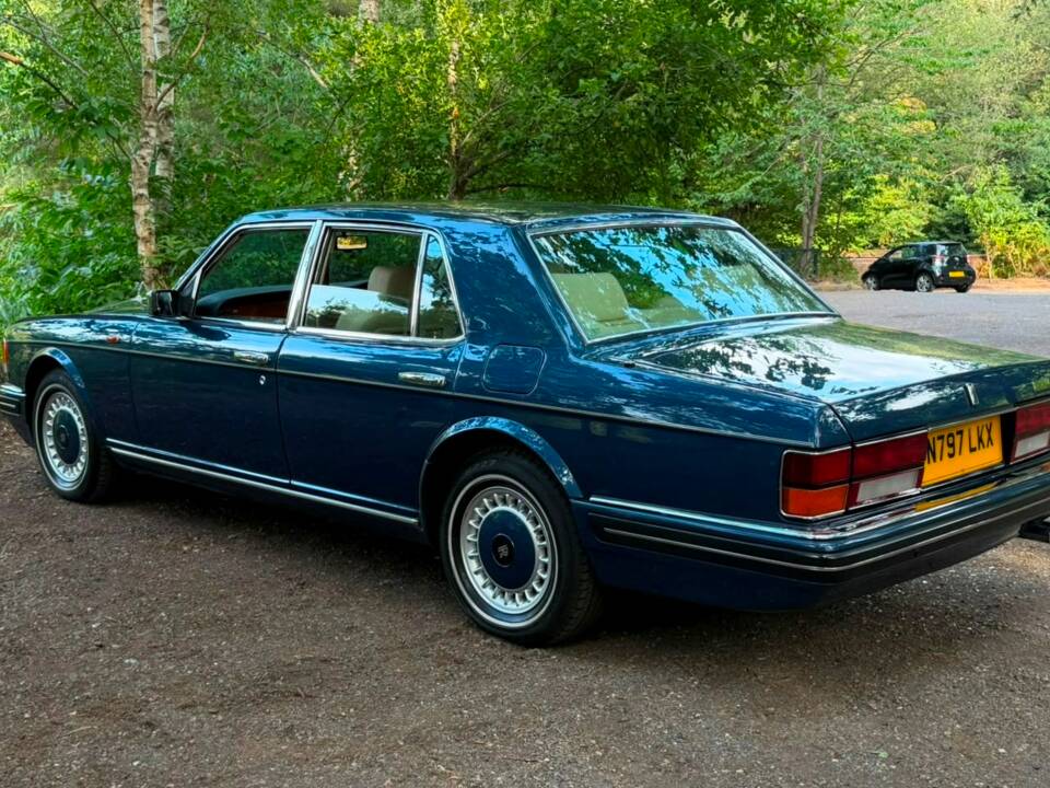Image 3/46 of Rolls-Royce Silver Spirit III (1996)