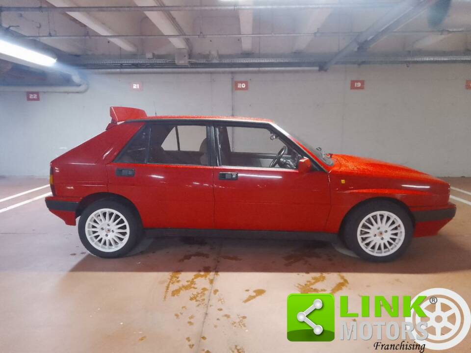 Image 4/10 of Lancia Delta HF Integrale 16V (1989)