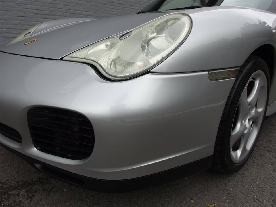 Bild 40/100 von Porsche 911 Carrera 4S (2002)
