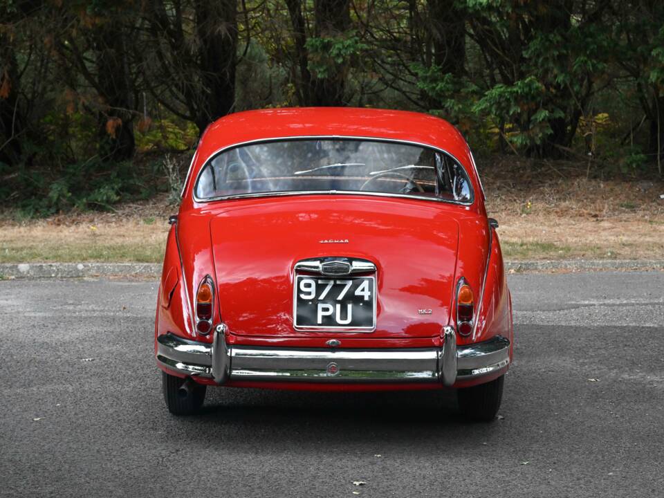 Bild 10/50 von Jaguar Mk II 2.4 (1961)