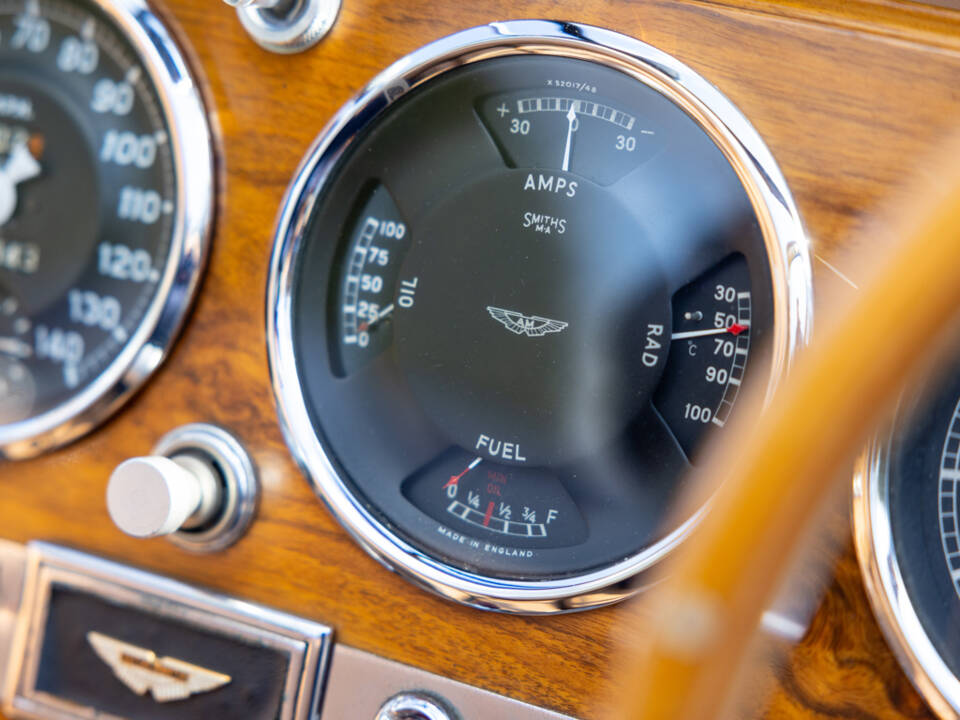 Image 19/50 of Aston Martin DB 2&#x2F;4 Mk I Vantage Convertible (1953)