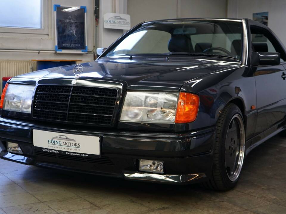 Afbeelding 7/35 van Mercedes-Benz 300 CE-24 (1992)