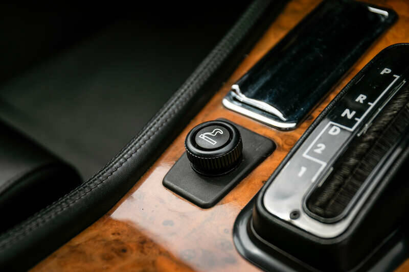 Image 28/45 de Jaguar XJRS 6.0 (1993)