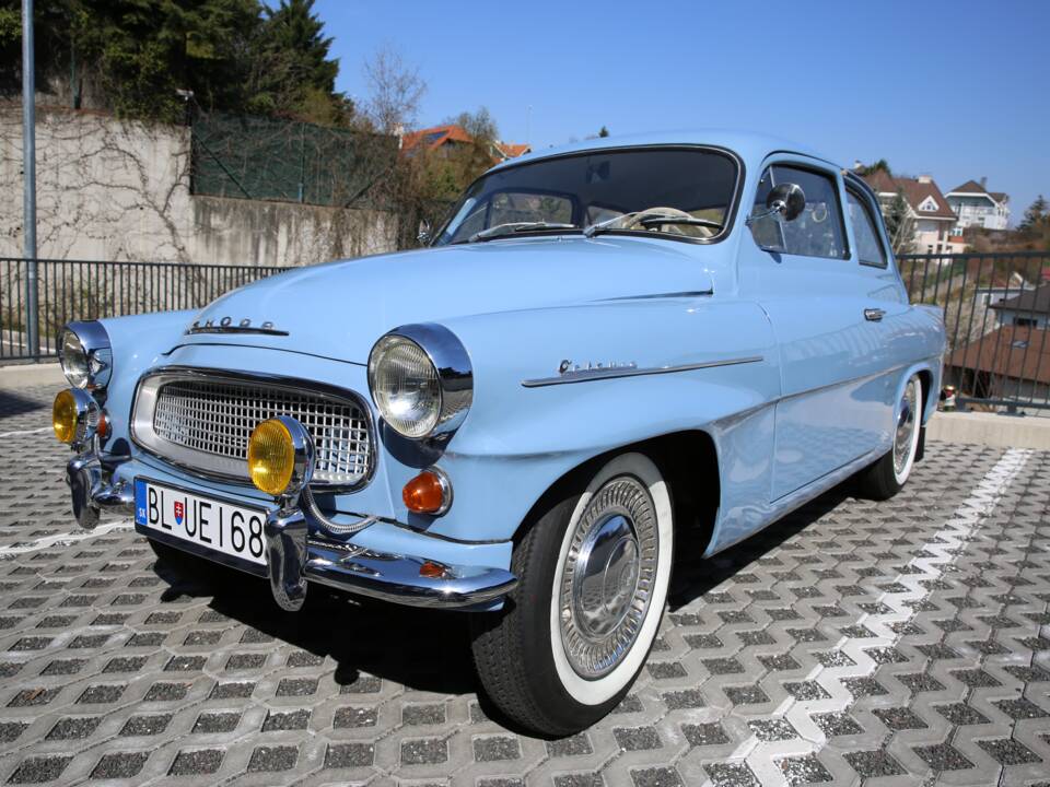 Afbeelding 2/6 van Skoda Octavia Super (1963)