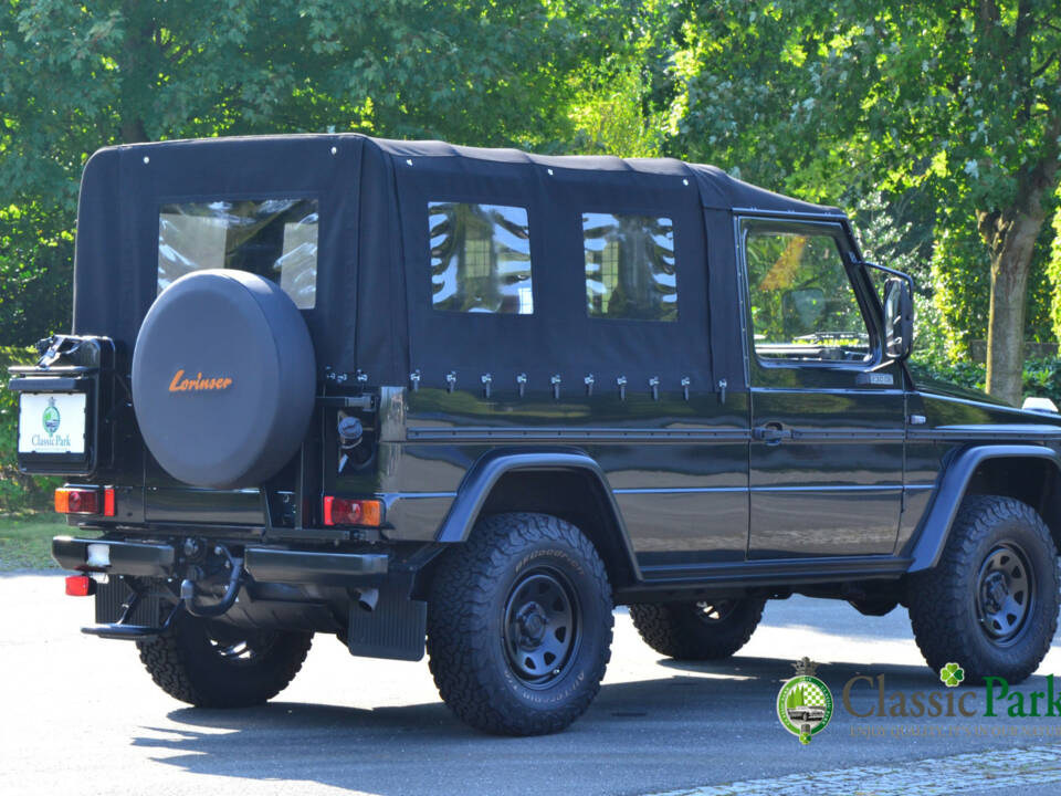 Afbeelding 13/49 van Mercedes-Benz 230 GE (SWB) (1900)