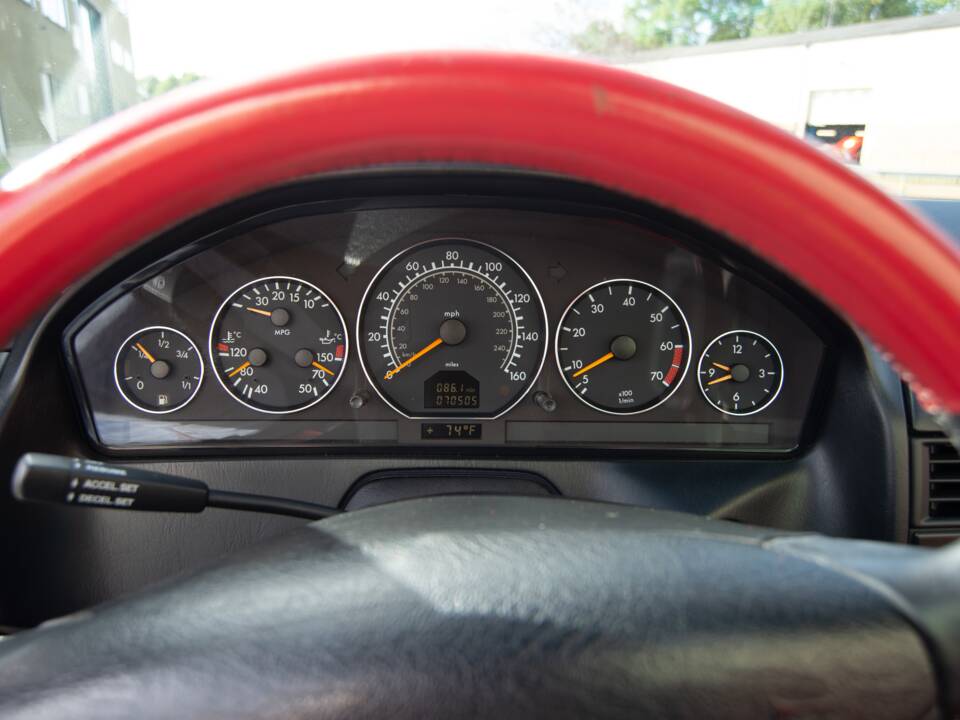 Bild 17/26 von Mercedes-Benz SL 500 (1999)