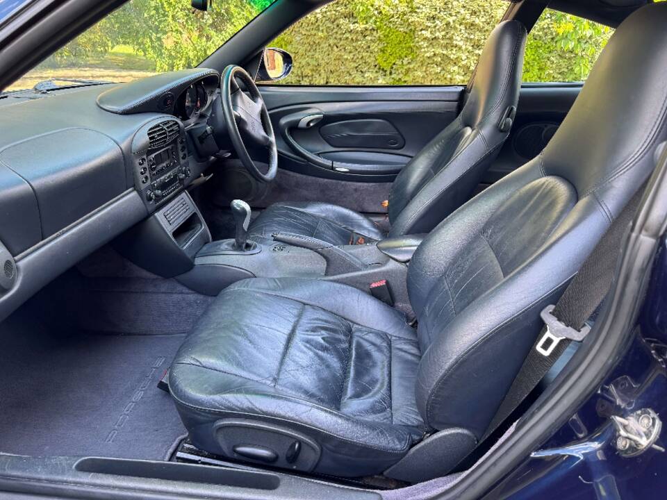 Afbeelding 27/30 van Porsche 911 Carrera 4 (1999)