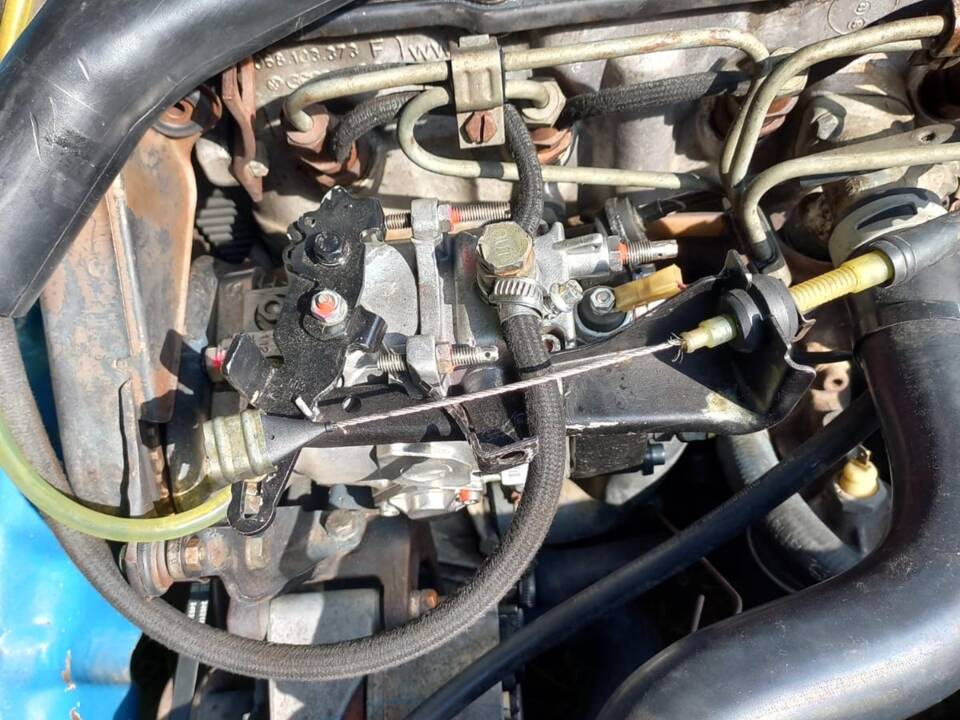 Image 5/17 of Volkswagen Golf Mk I Diesel 1.6 (1983)