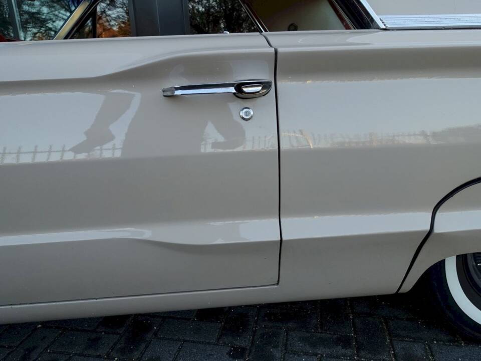 Bild 13/37 von Ford Thunderbird (1964)