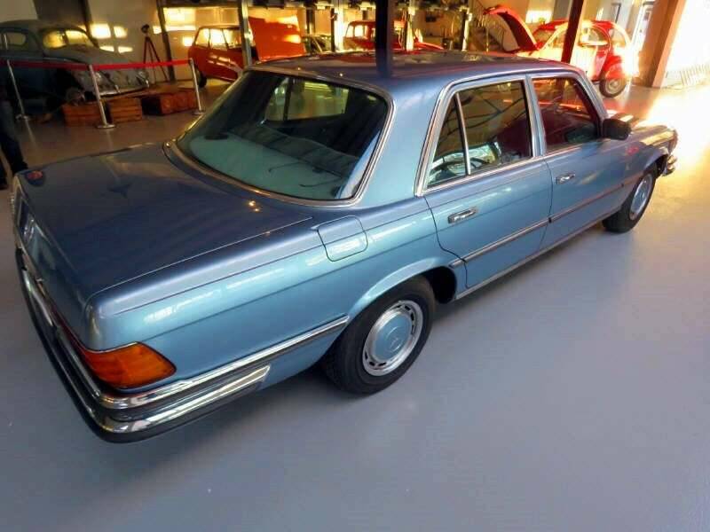 Image 5/17 de Mercedes-Benz 280 SE (1975)