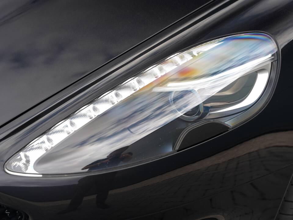 Image 34/50 of Aston Martin Rapide AMR (2019)