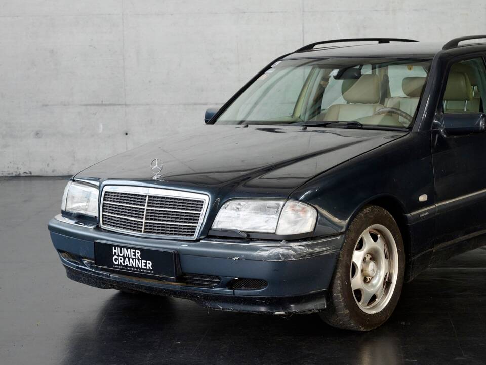 Bild 2/45 von Mercedes-Benz C 230 Kompressor T (1999)