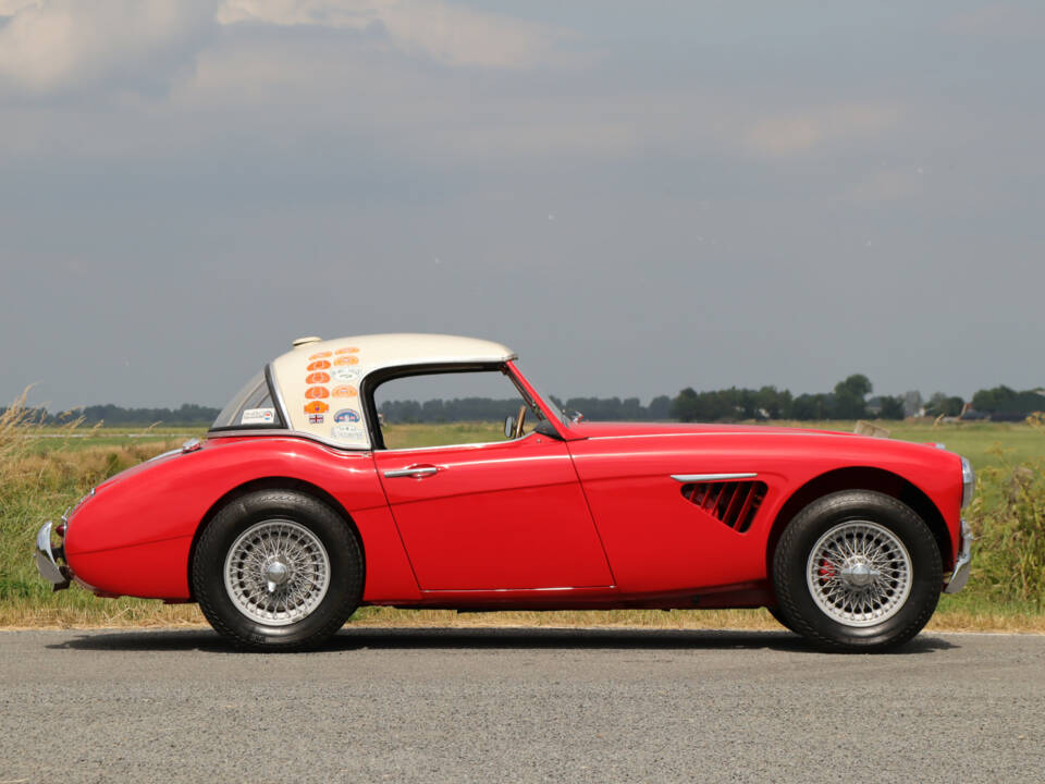 Imagen 6/50 de Austin-Healey 3000 Mk II (BN7) (1961)