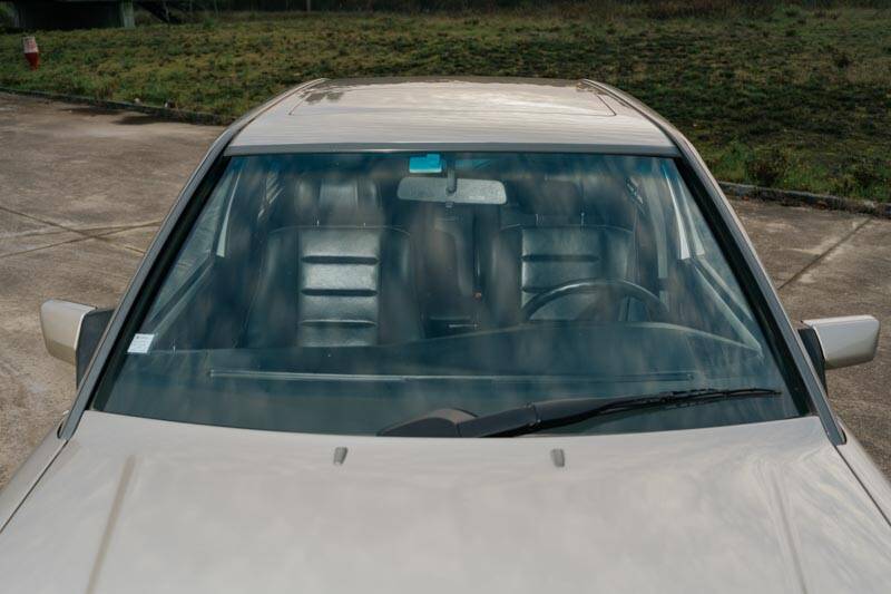 Image 25/69 de Mercedes-Benz 190 E 2.3-16 (1988)