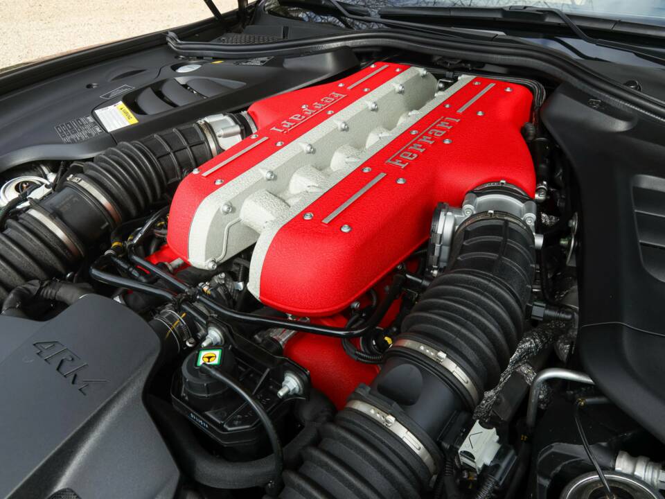 Immagine 19/50 di Ferrari GTC4Lusso (2018)