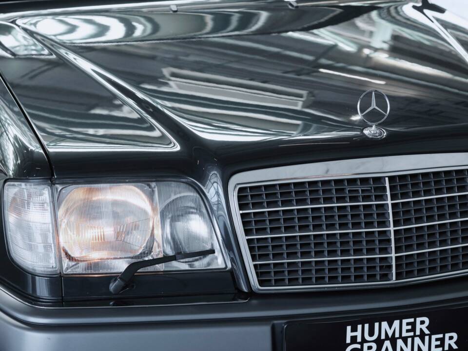 Bild 14/50 von Mercedes-Benz 500 E (1993)