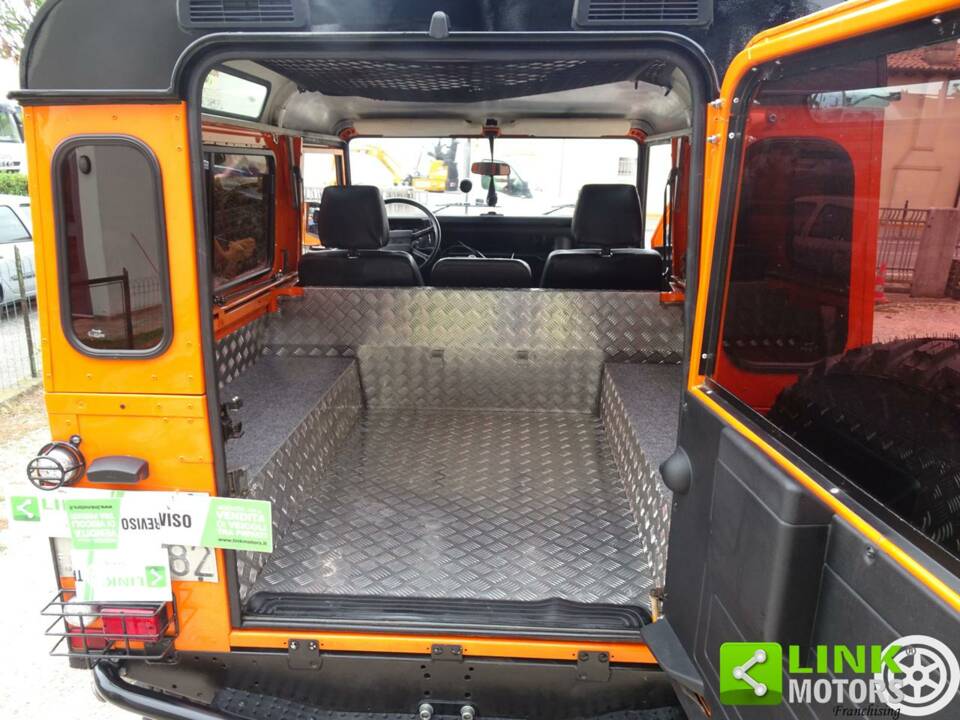 Afbeelding 17/38 van Land Rover 90 (1987)