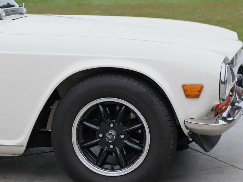 Image 48/50 de Triumph TR 6 (1970)