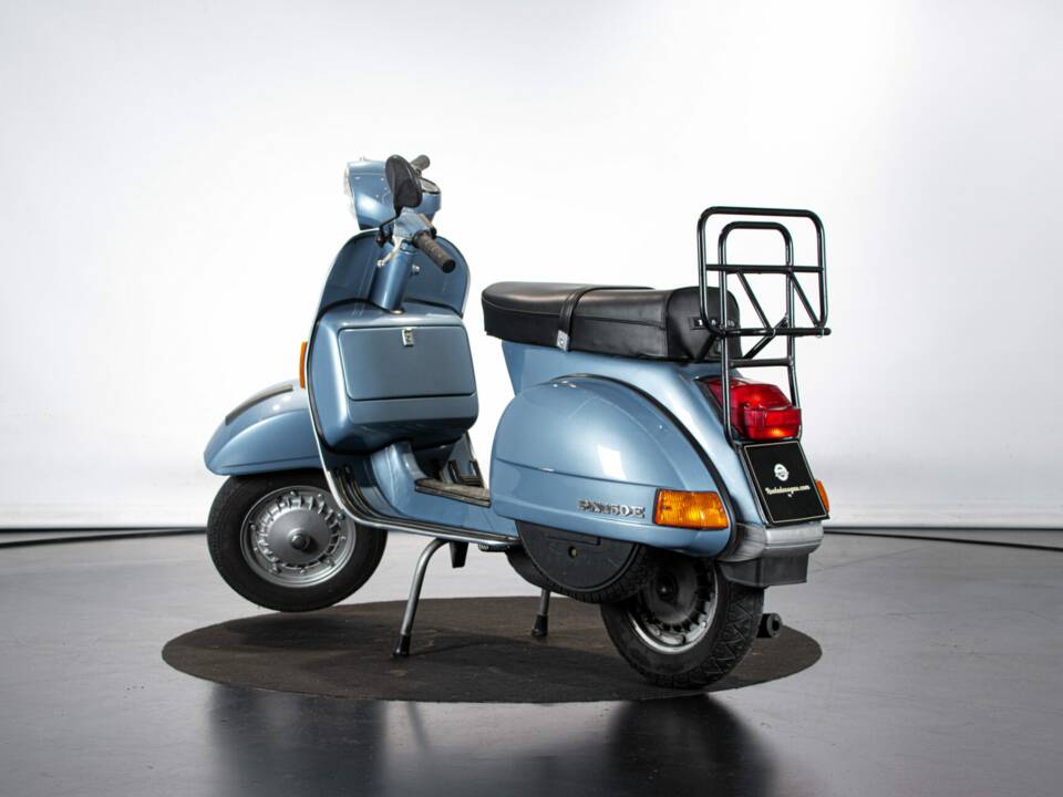 Image 2/31 of Piaggio Vespa PX 150 E (1982)