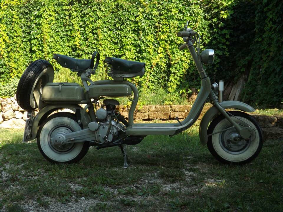 Immagine 22/50 di Innocenti Lambretta D 125 (1958)