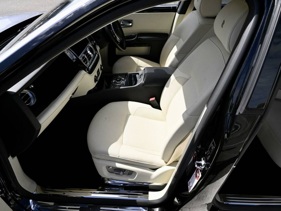 Immagine 30/50 di Rolls-Royce Ghost (2010)