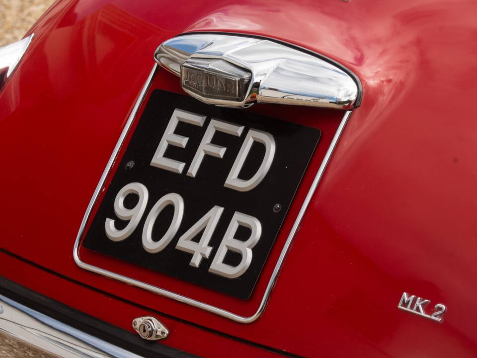 Image 26/50 of Jaguar Mk II 3.8 (1964)