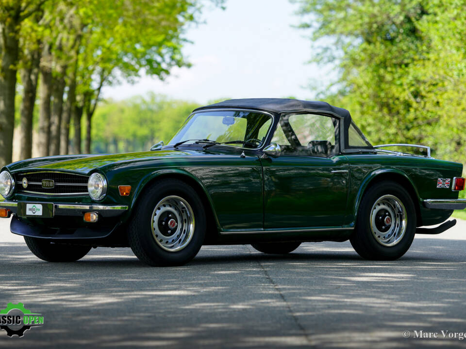 Image 36/52 of Triumph TR 6 (1973)