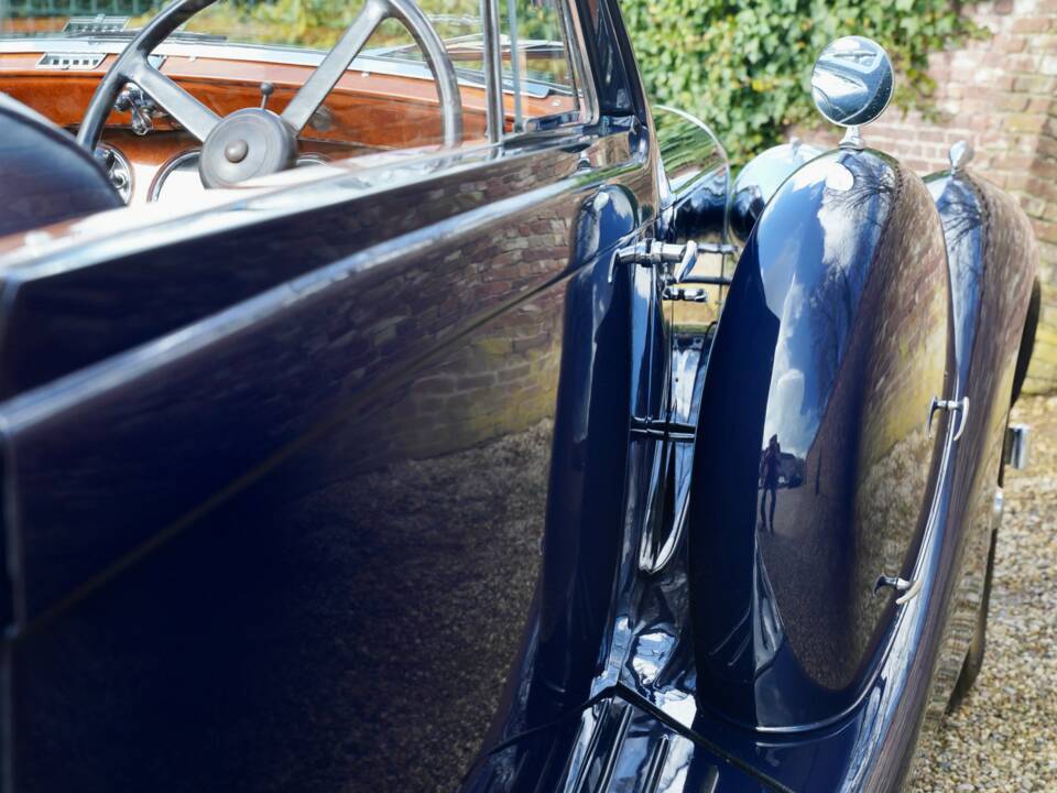 Image 15/50 of Lagonda LG 6 (1939)