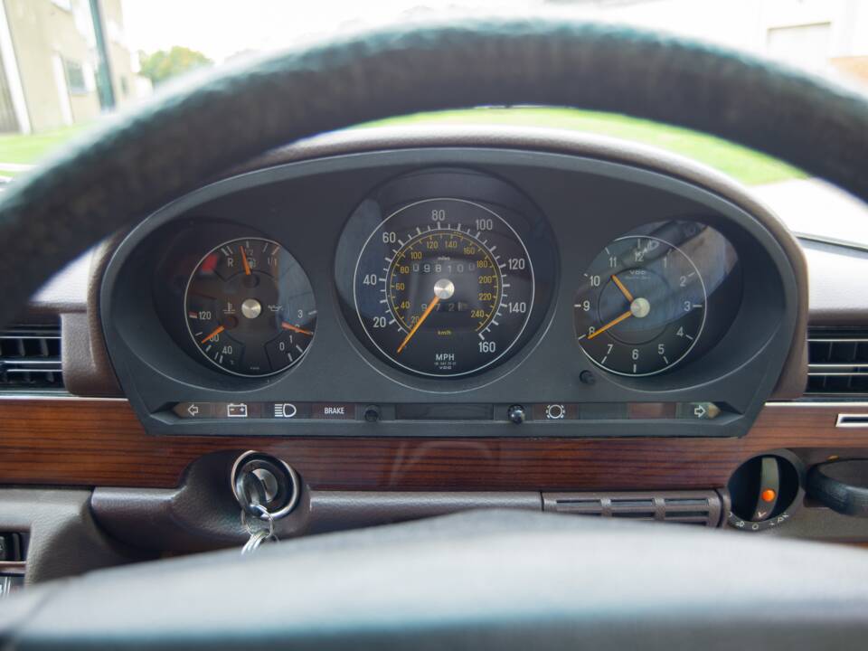Immagine 20/31 di Mercedes-Benz 280 SE (1980)