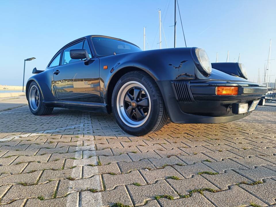 Image 14/49 of Porsche 911 Turbo 3.3 (1981)