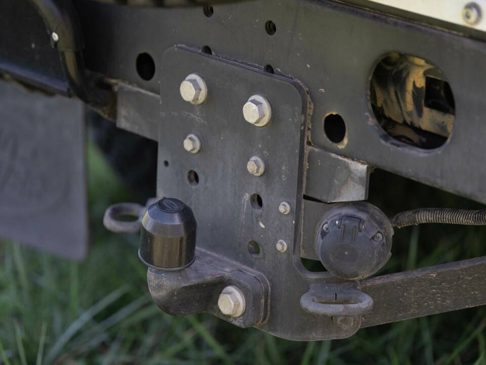 Image 9/16 of Land Rover Defender 110 (2015)