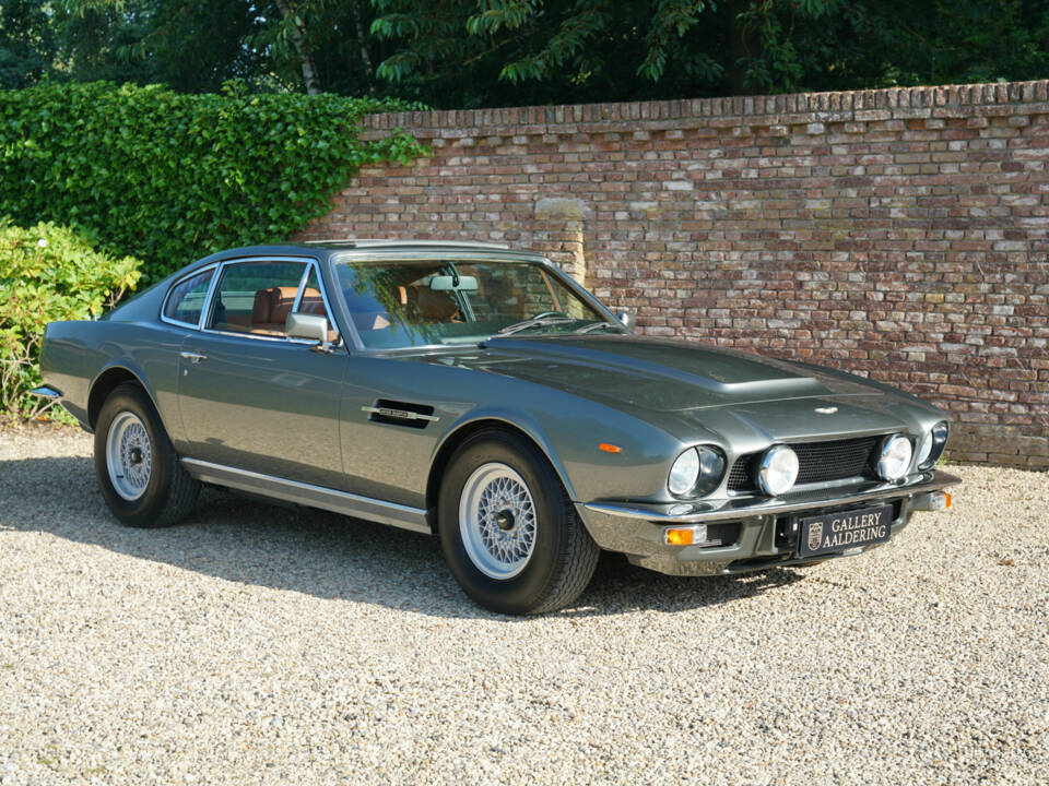 Image 48/50 of Aston Martin V8 (1980)