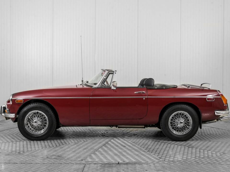 Bild 9/50 von MG MGB (1974)