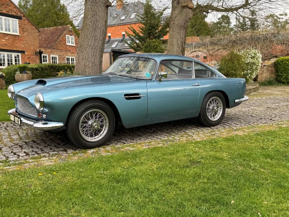 Afbeelding 5/30 van Aston Martin DB 4 (1959)