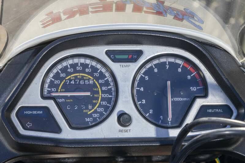 Immagine 9/32 di Yamaha XTZ 750 Super Ténéré (1991)