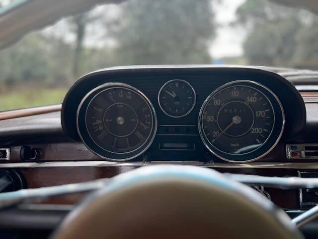 Imagen 33/42 de Mercedes-Benz 250 SE (1967)