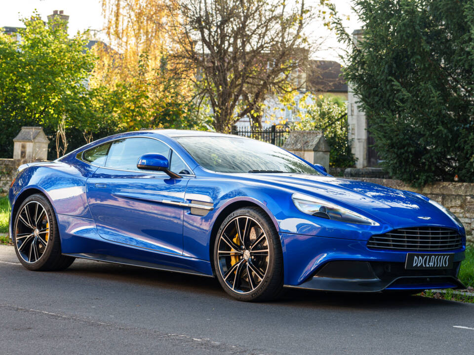 Imagen 2/30 de Aston Martin Vanquish (2013)