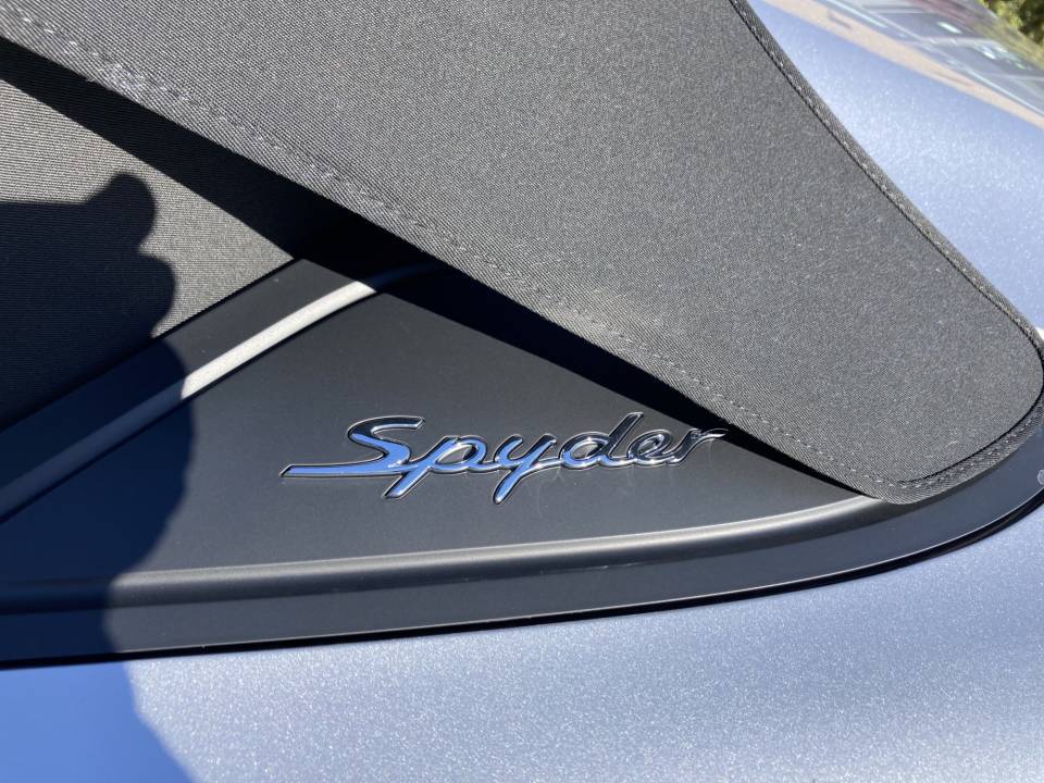Image 12/22 of Porsche 718 Spyder (2022)