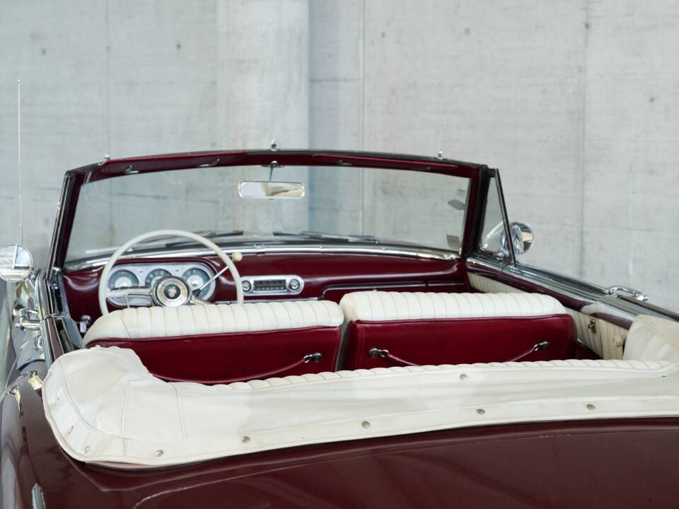 Bild 20/50 von Packard Series 2631 Caribbean (1953)