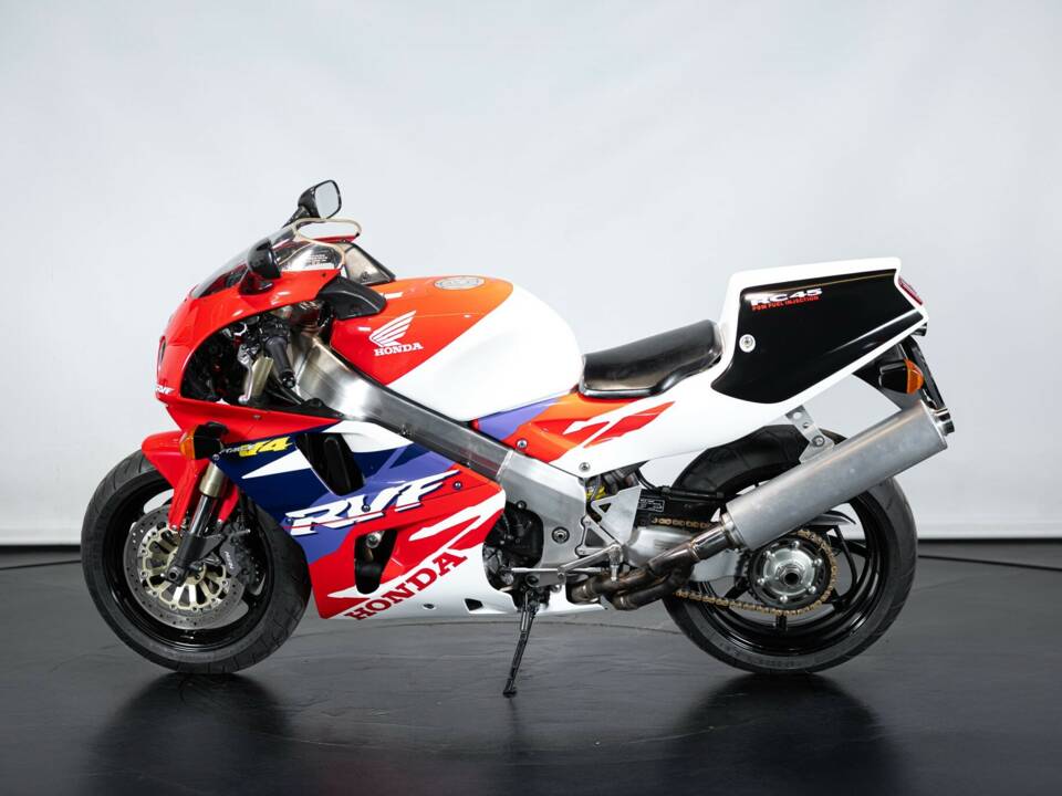 Image 1/42 de Honda RVF 750 (1994)