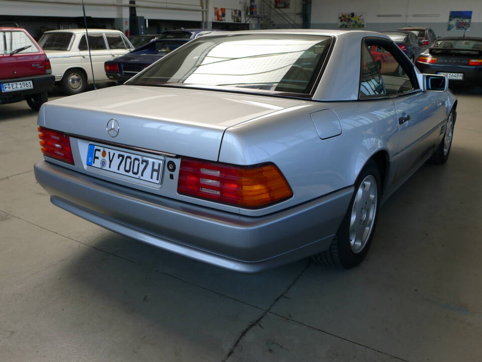 Image 30/47 of Mercedes-Benz 500 SL (1992)