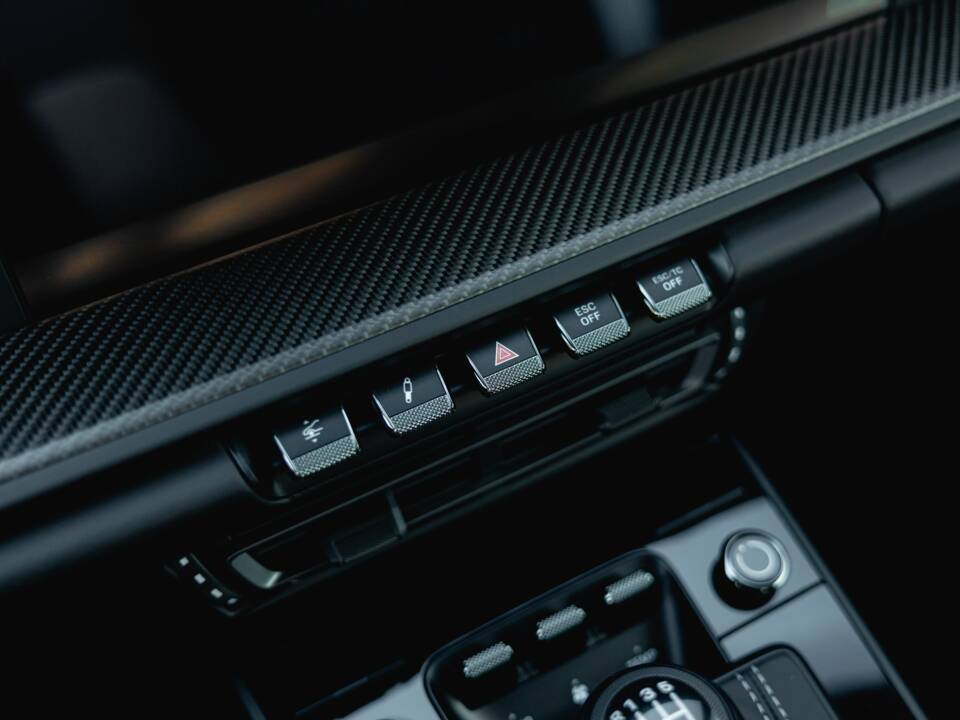 Imagen 49/80 de Porsche 911 S/T (2023)