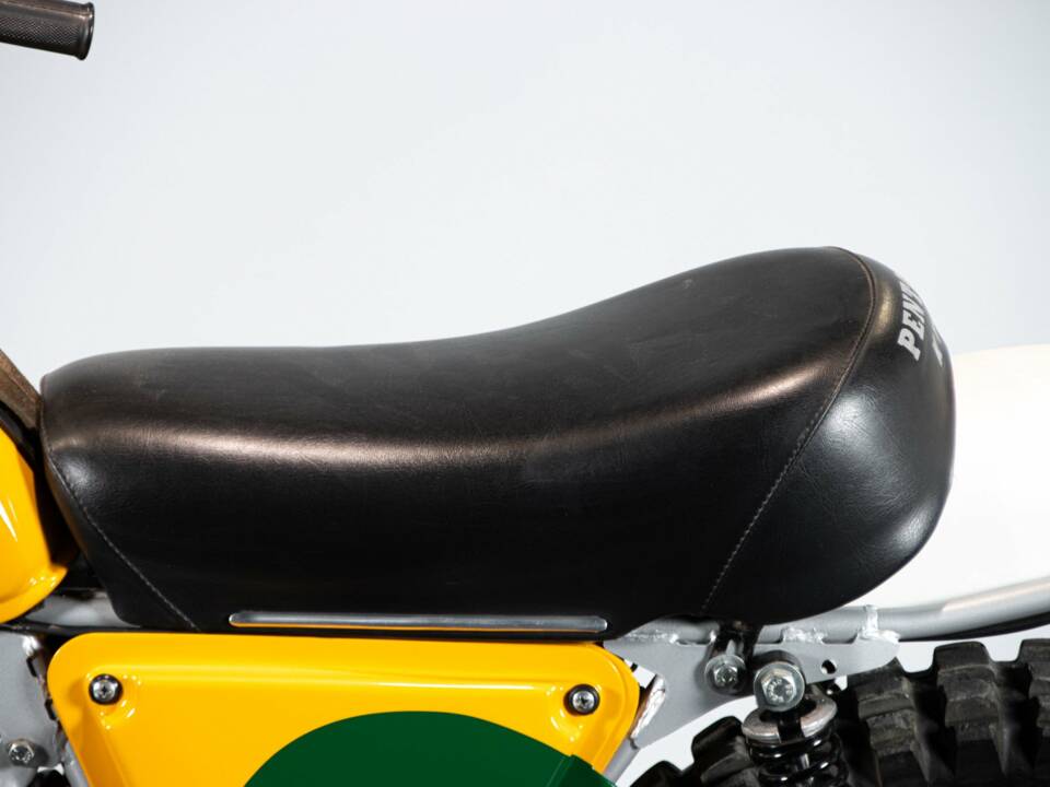 Image 30/50 de KTM DUMMY (1973)