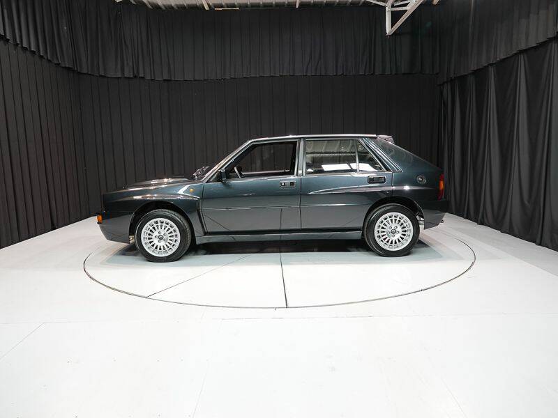 Afbeelding 8/15 van Lancia Delta HF Integrale Evoluzione I (1992)