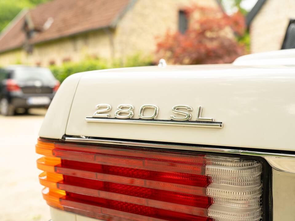 Imagen 34/86 de Mercedes-Benz 280 SL (1977)