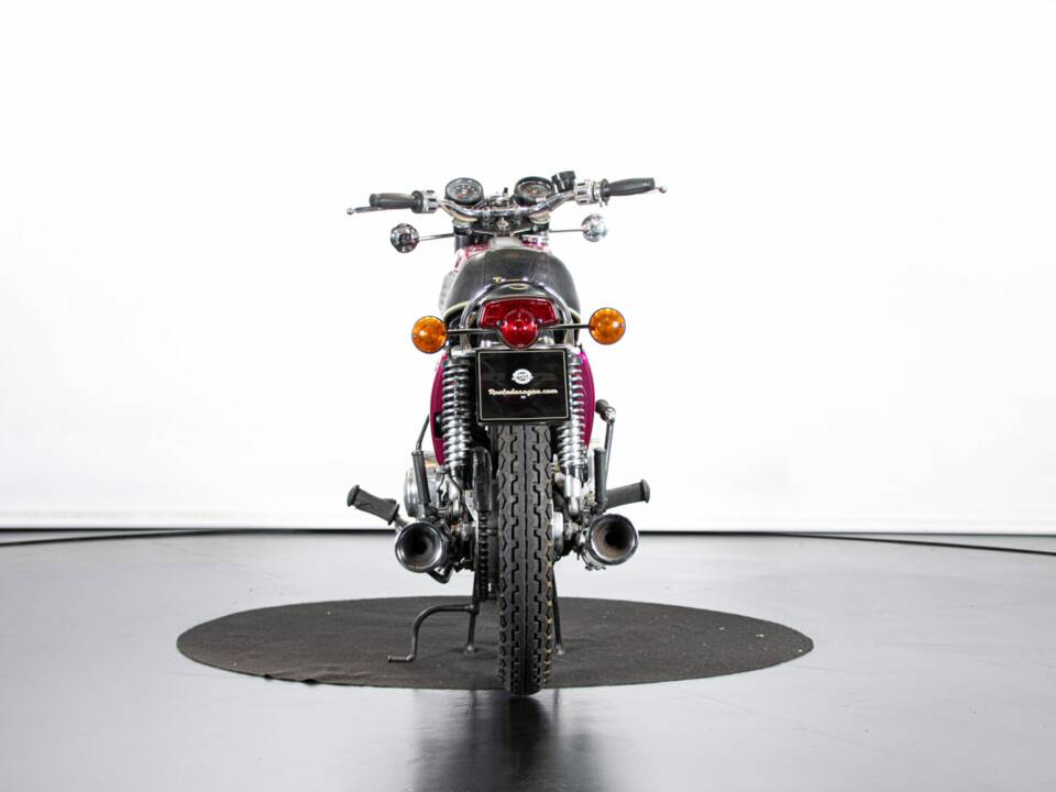 Image 3/50 de Triumph T 150 V Trident (1974)